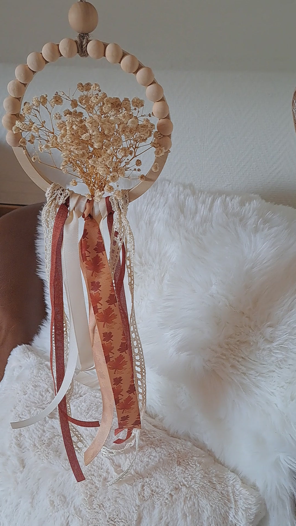 Couronne suspension perle de bois