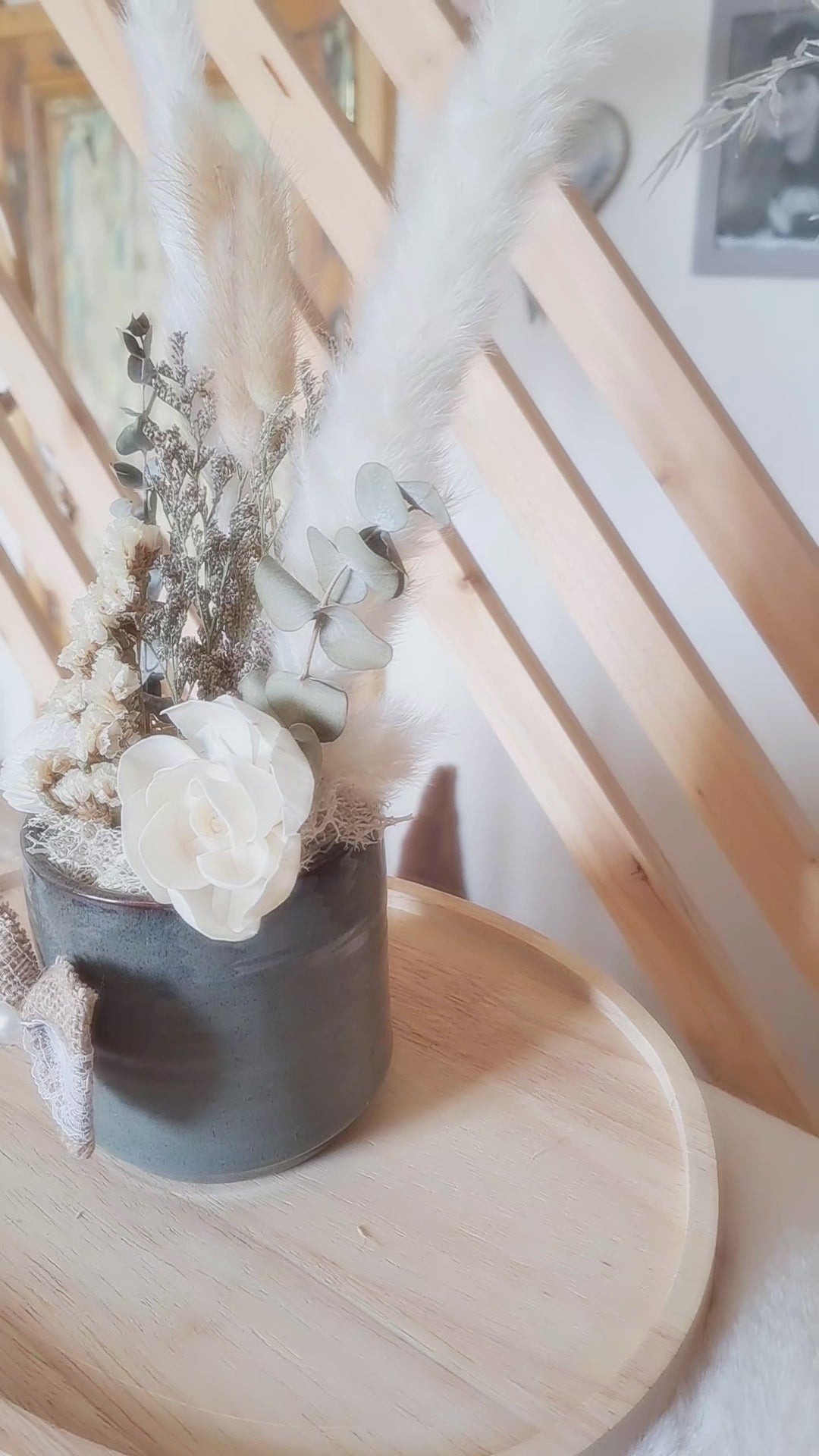Composition florale couleur taupe