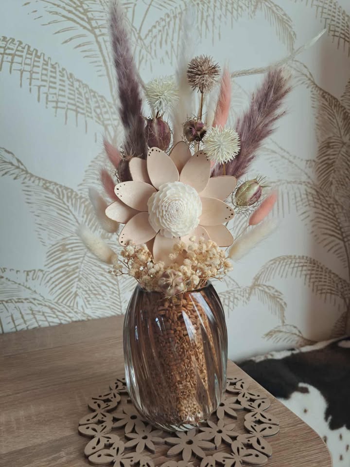 Composition florale & fleur de bois